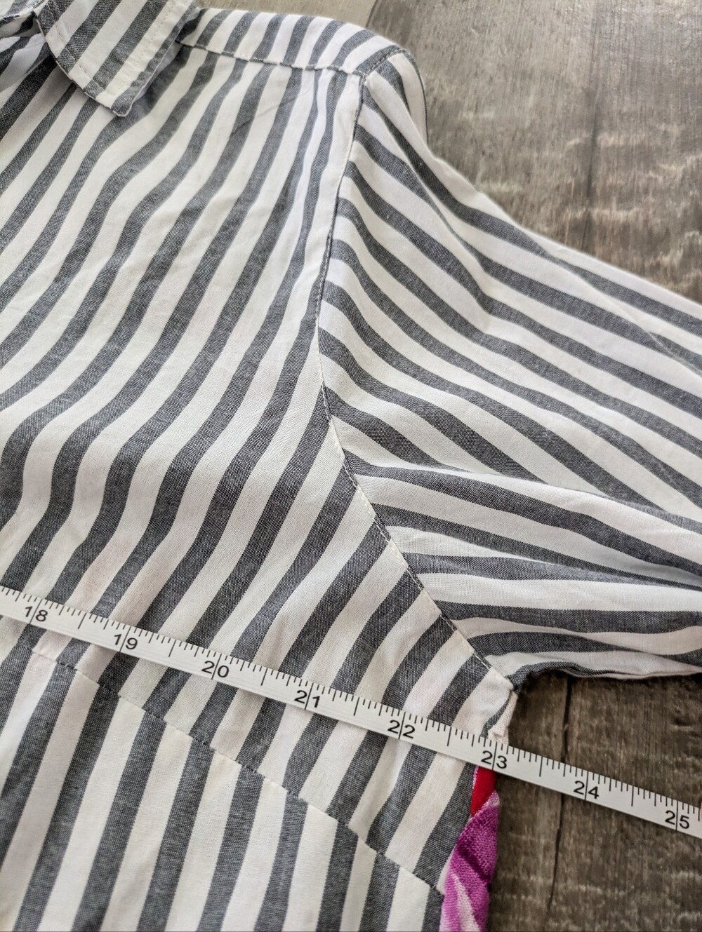 Tolani Collection striped button down blouse floral back Boho Mixed Media NWT L - Picture 7 of 8